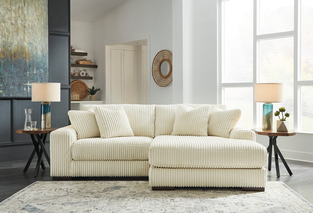 211 Ivory 2pc Sectional