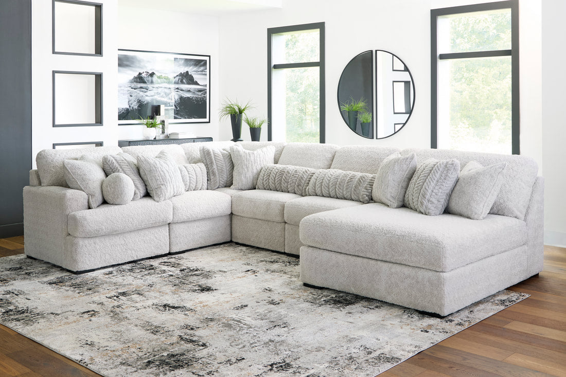 591-06 Oversized Sectional
