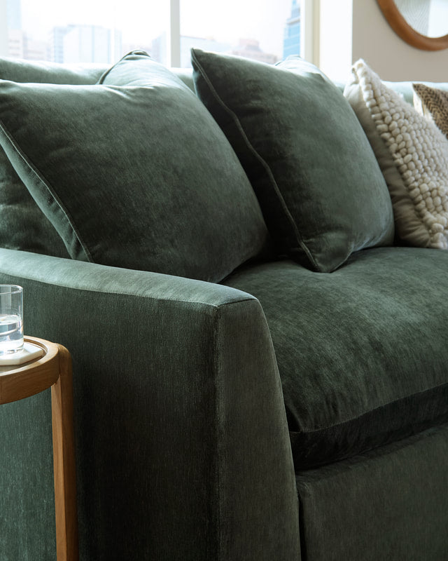 780-01 - Sectional