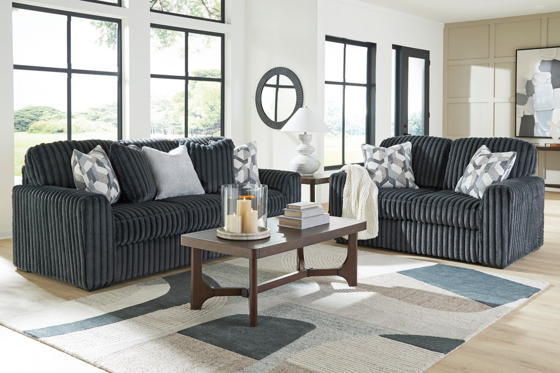981-05 - Sofa & Loveseat