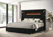Load image into Gallery viewer, Romance2 Black Platform Bed
