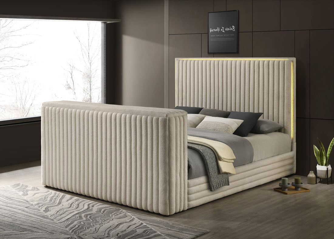 Villa Off-White Platform Bed