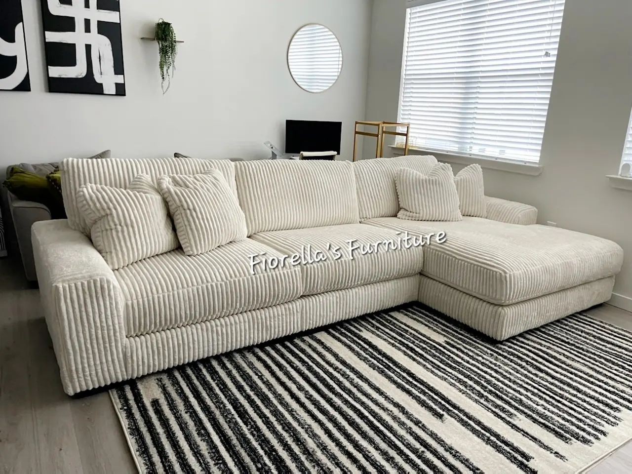211 Ivory 3pc Sectional